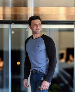 Alex Falke - Daily Income with AI Expert